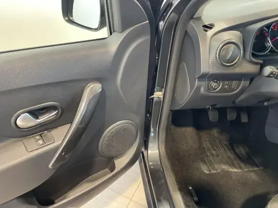 DACIA SANDERO II - voiture d'occasion - Photo 17
