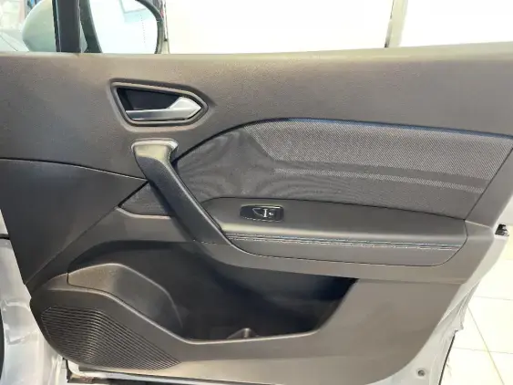 RENAULT CAPTUR II - voiture d'occasion - Photo 20