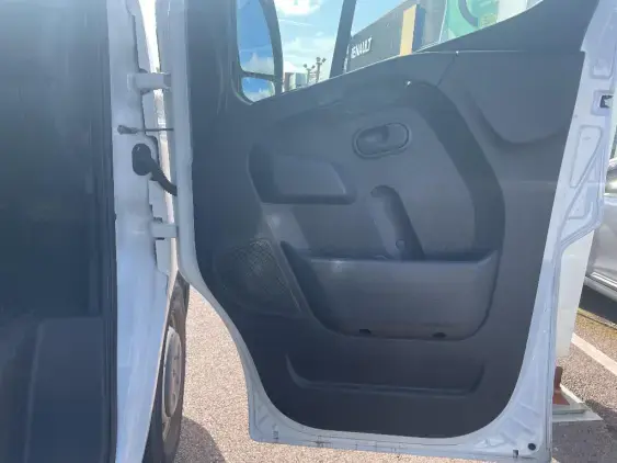 RENAULT MASTER FG III - voiture d'occasion - Photo 17