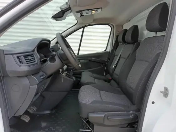 RENAULT TRAFIC FG III - voiture d'occasion - Photo 14