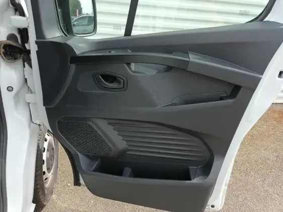 RENAULT TRAFIC FG III - voiture d'occasion - Photo 16