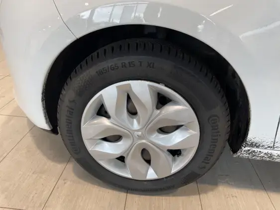 RENAULT ZOE - voiture d'occasion - Photo 18