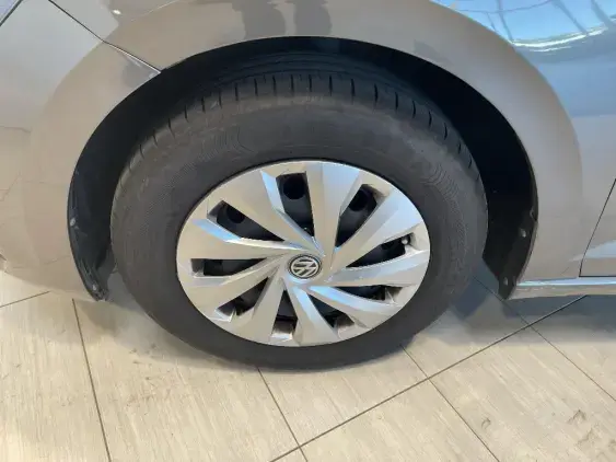 VOLKSWAGEN POLO VI - voiture d'occasion - Photo 21