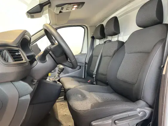 RENAULT TRAFIC FG III - voiture d'occasion - Photo 15