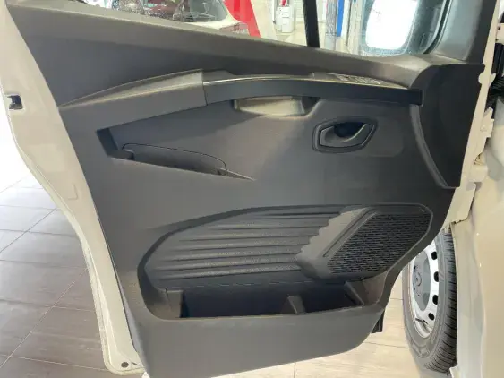 RENAULT TRAFIC FG III - voiture d'occasion - Photo 15