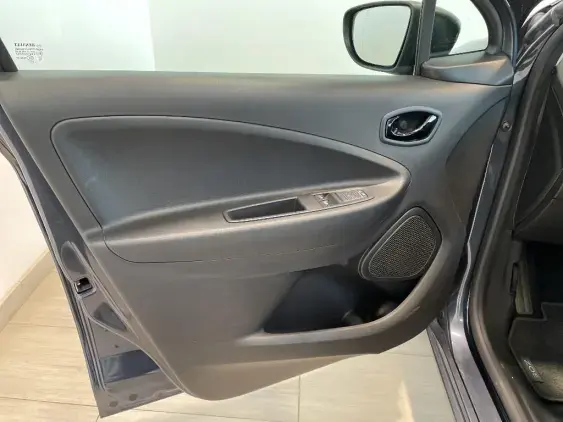 RENAULT ZOE - voiture d'occasion - Photo 16