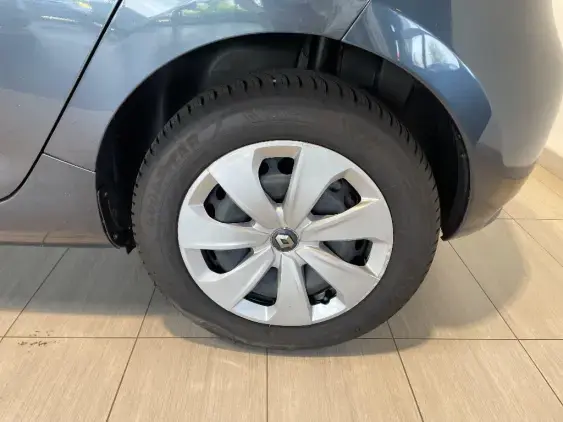 RENAULT ZOE - voiture d'occasion - Photo 20