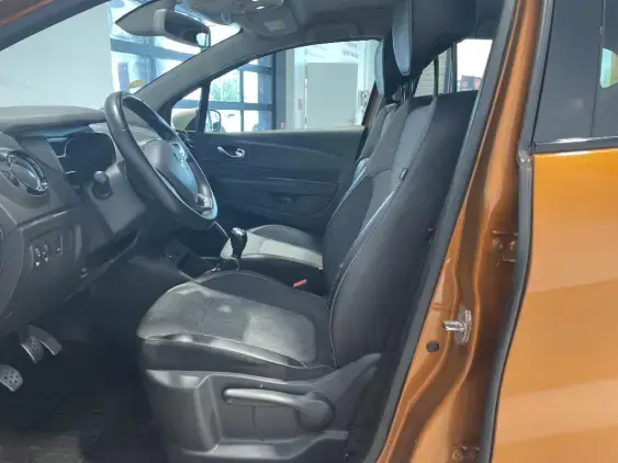 RENAULT CAPTUR - voiture d'occasion - Photo 17