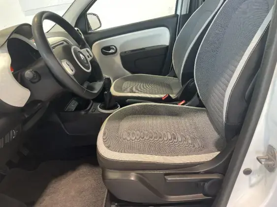 RENAULT TWINGO III - voiture d'occasion - Photo 15