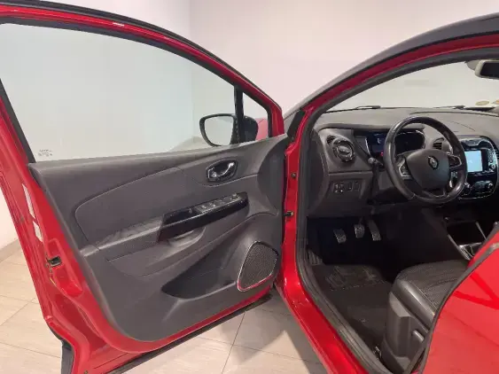 RENAULT CAPTUR - voiture d'occasion - Photo 18