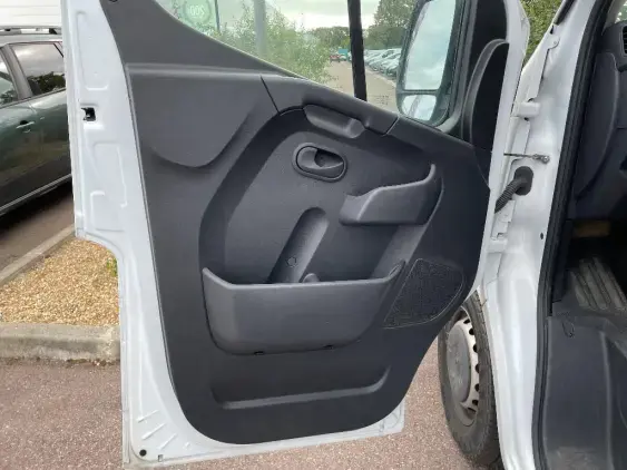 RENAULT MASTER FG III - voiture d'occasion - Photo 13