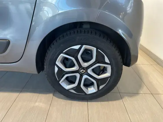 RENAULT TWINGO ELECTRIQUE III - voiture d'occasion - Photo 19