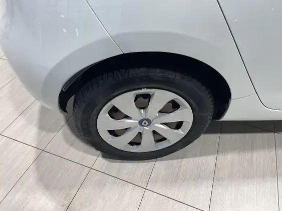 RENAULT ZOE - voiture d'occasion - Photo 22
