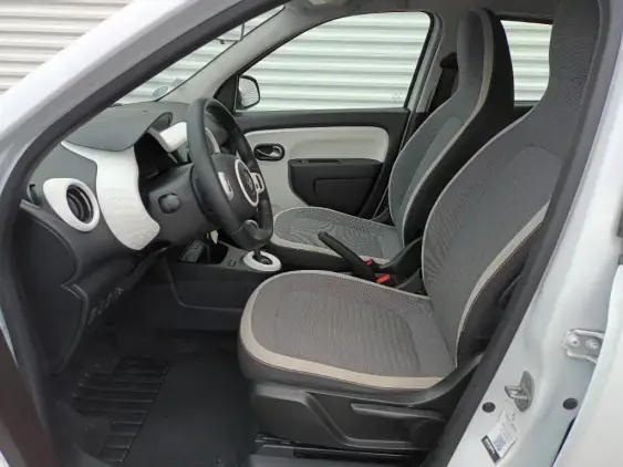 RENAULT TWINGO ELECTRIQUE III - voiture d'occasion - Photo 14