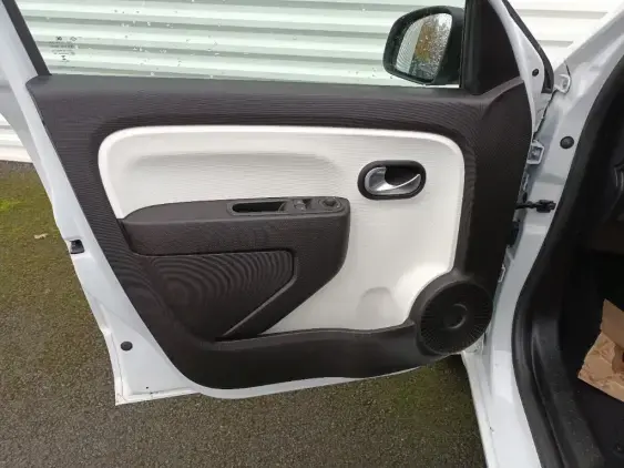 RENAULT TWINGO ELECTRIQUE III - voiture d'occasion - Photo 15