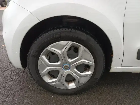 RENAULT TWINGO ELECTRIQUE III - voiture d'occasion - Photo 18