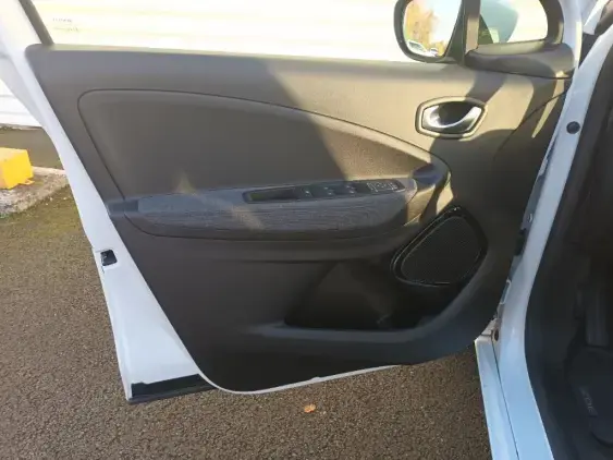 RENAULT ZOE - voiture d'occasion - Photo 16