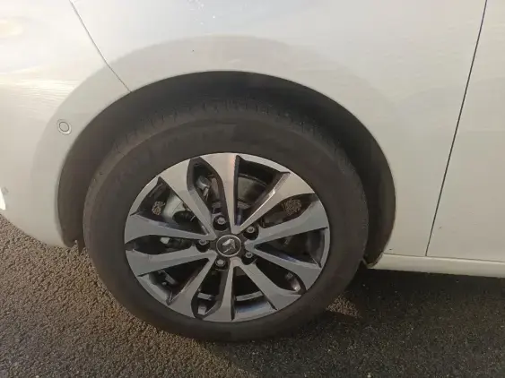 RENAULT ZOE - voiture d'occasion - Photo 19