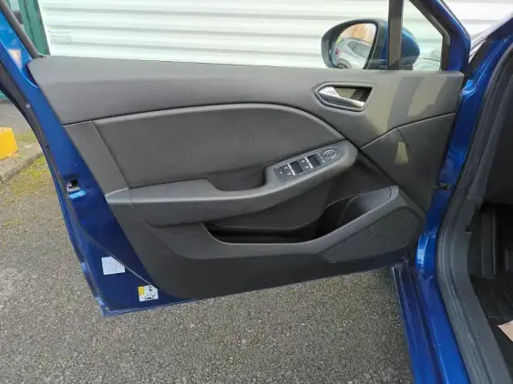 RENAULT CLIO V - voiture d'occasion - Photo 18