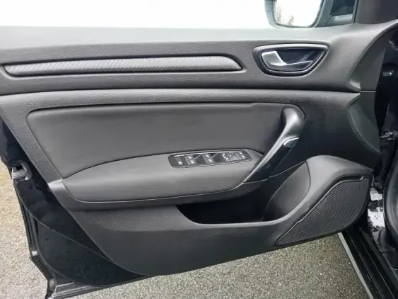 RENAULT MEGANE IV - voiture d'occasion - Photo 18