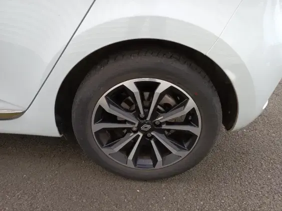 RENAULT CLIO V - voiture d'occasion - Photo 21