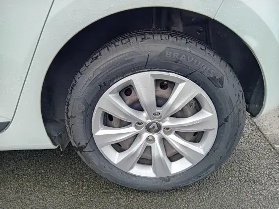 RENAULT CLIO REVERSIBLE V - voiture d'occasion - Photo 21