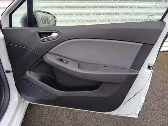 RENAULT CLIO REVERSIBLE V - voiture d'occasion - Photo 17