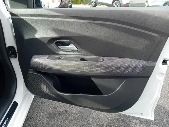 DACIA SANDERO III - voiture d'occasion - Photo 19