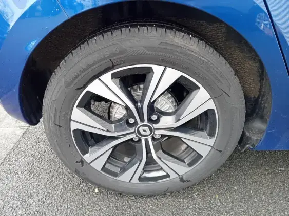 RENAULT CLIO V - voiture d'occasion - Photo 24