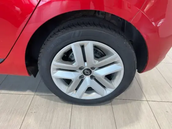 RENAULT CLIO V - voiture d'occasion - Photo 22