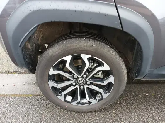 TOYOTA YARIS CROSS I - voiture d'occasion - Photo 21