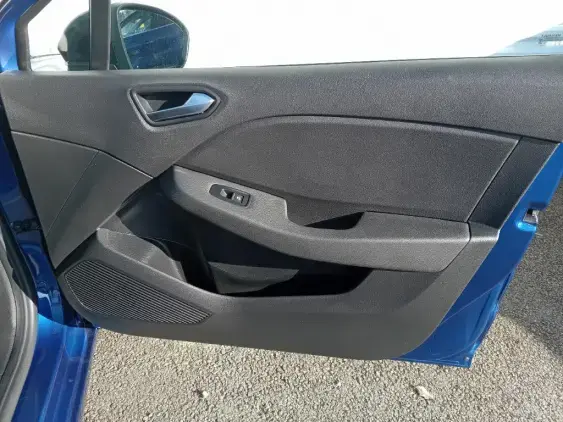 RENAULT CLIO V - voiture d'occasion - Photo 19