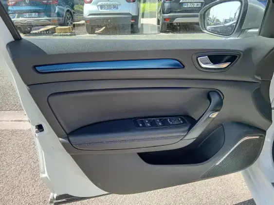 RENAULT MEGANE IV - voiture d'occasion - Photo 17