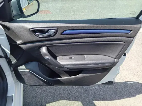 RENAULT MEGANE IV - voiture d'occasion - Photo 18