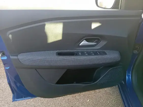 DACIA SANDERO III - voiture d'occasion - Photo 18