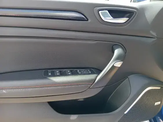 RENAULT MEGANE IV - voiture d'occasion - Photo 19