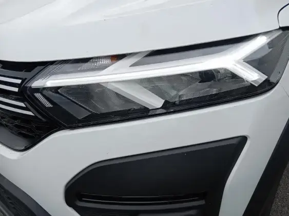 DACIA SANDERO III - voiture d'occasion - Photo 22