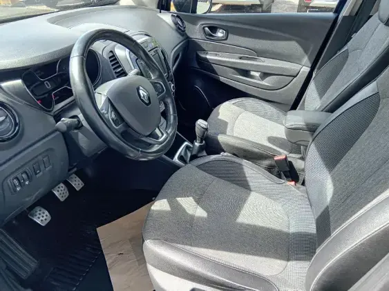 RENAULT CAPTUR - voiture d'occasion - Photo 18