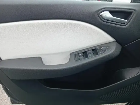 RENAULT CLIO V - voiture d'occasion - Photo 19