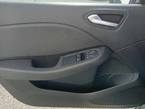 RENAULT CLIO V - voiture d'occasion - Photo 19