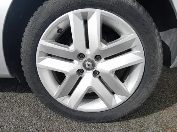 RENAULT CLIO V - voiture d'occasion - Photo 24