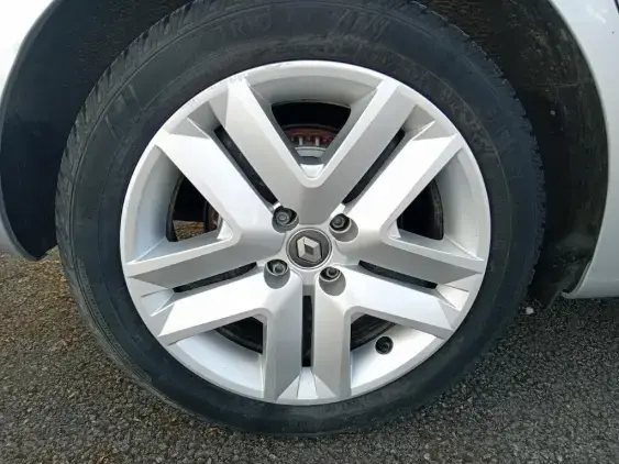 RENAULT CLIO V - voiture d'occasion - Photo 25