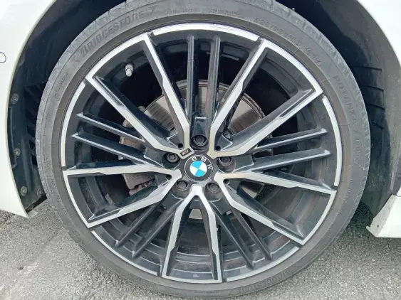 BMW SERIE 1 F40 - voiture d'occasion - Photo 23