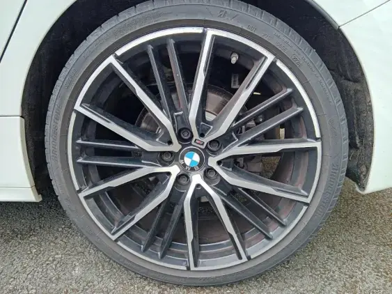 BMW SERIE 1 F40 - voiture d'occasion - Photo 24