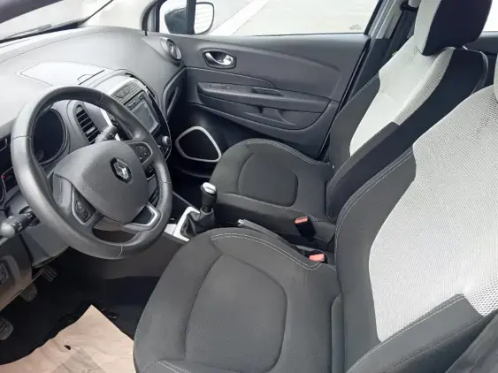 RENAULT CAPTUR - voiture d'occasion - Photo 18