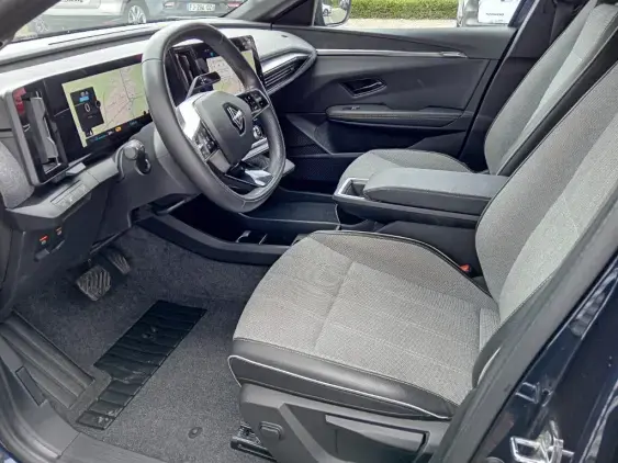 RENAULT MEGANE V - voiture d'occasion - Photo 18