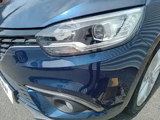 RENAULT SCENIC IV - voiture d'occasion - Photo 22