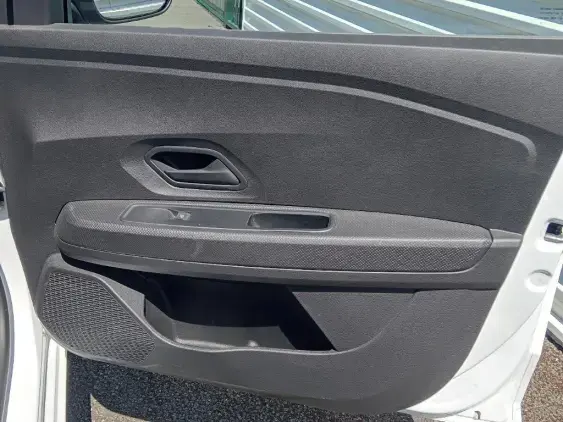 DACIA SANDERO III - voiture d'occasion - Photo 20