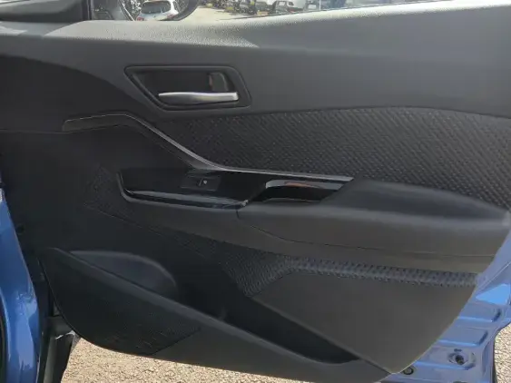 TOYOTA C-HR - voiture d'occasion - Photo 20