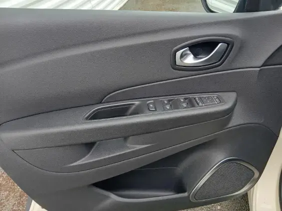 RENAULT CAPTUR - voiture d'occasion - Photo 19